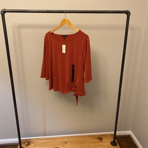 Blouse- quarter sleeve, tag on